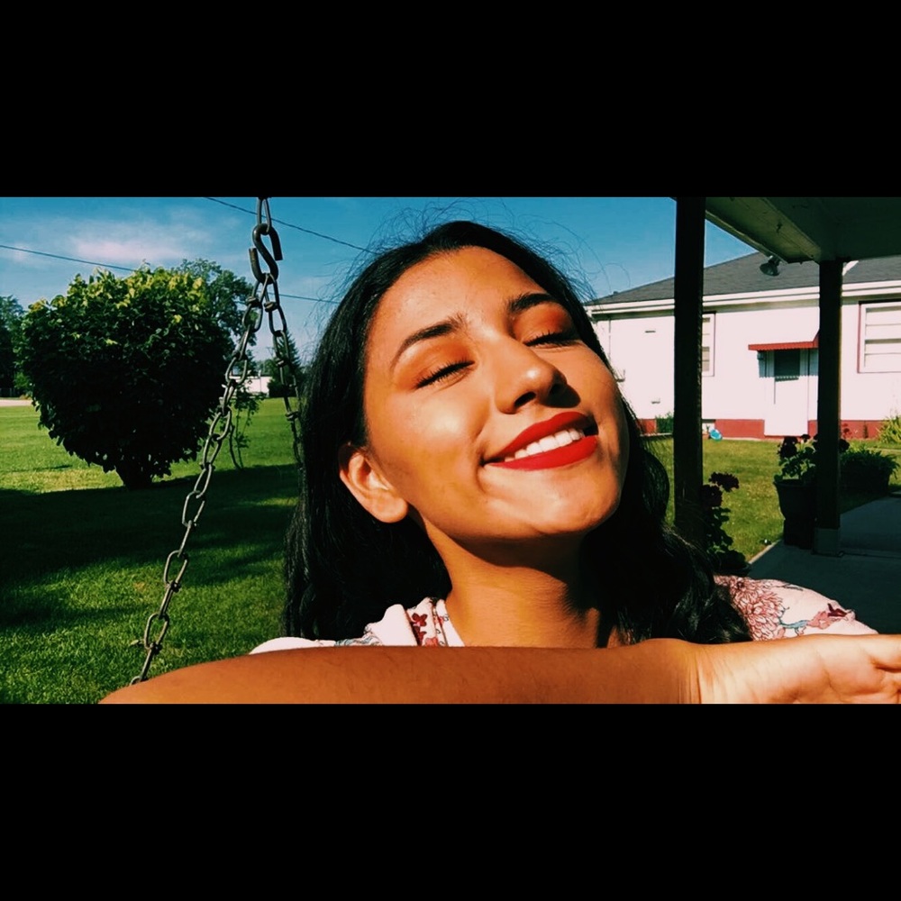 Meet your Posher, Vivian